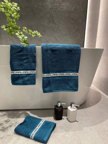 Комплект из трёх полотенец 