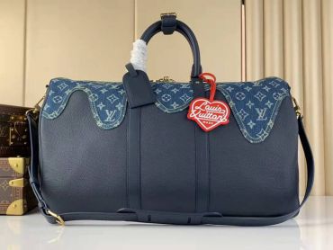 Сумка дорожная  Louis Vuitton LUX-60651
