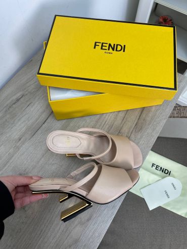 Босоножки Fendi LUX-62573