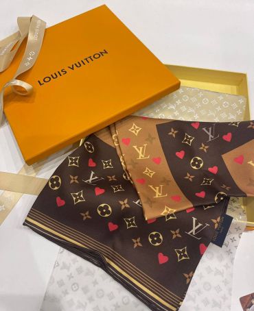 Платок Louis Vuitton LUX-63708