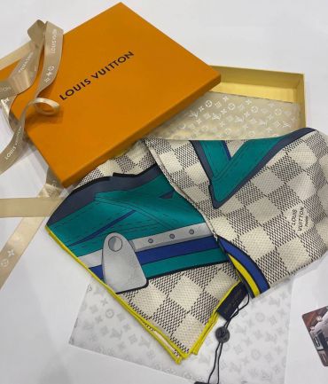 Платок Louis Vuitton LUX-63702