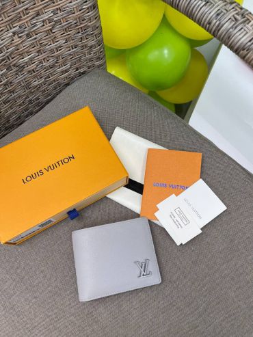 Кошелёк Louis Vuitton LUX-64205