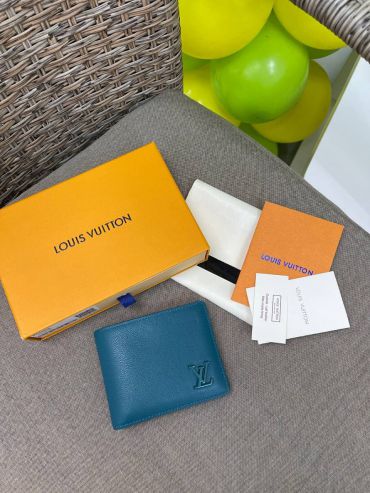 Кошелёк Louis Vuitton LUX-64204