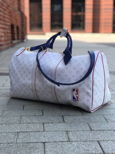 Сумка дорожная  Louis Vuitton LUX-64452
