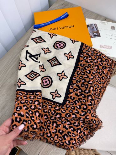Платок  Louis Vuitton LUX-65250