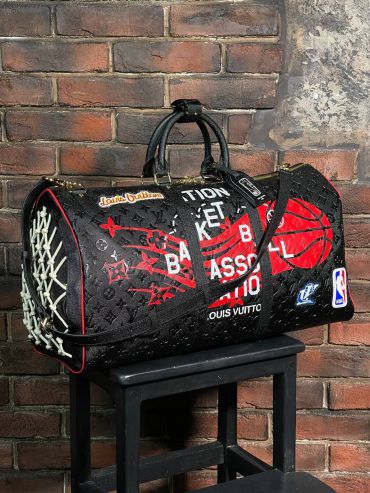 Сумка дорожная  Louis Vuitton LUX-65951