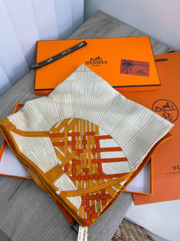 Шаль Hermes LUX-67266