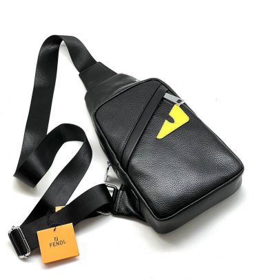 Сумка-слинг  Fendi LUX-67472