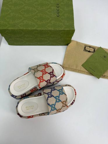 Шлёпанцы Gucci LUX-68943