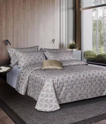 Покрывало с двумя наволочками