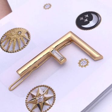 Заколка  Fendi LUX-80050