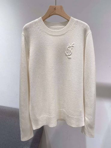 Свитер женский