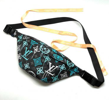 Поясная сумка Louis Vuitton LUX-81681