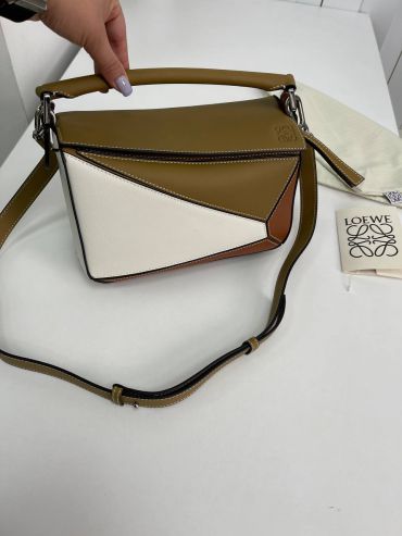 Сумка женская 24 см   Loewe LUX-88015