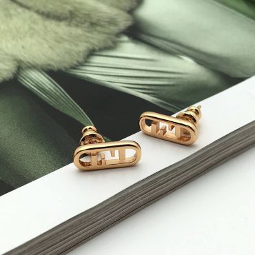 Серьги  Fendi LUX-93364