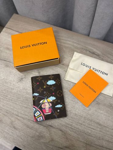 Обложка на паспорт  Louis Vuitton LUX-114028
