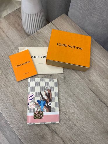 Обложка на паспорт Louis Vuitton LUX-114157