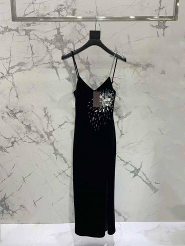 Платье Yves Saint Laurent LUX-114409