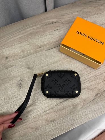 Кошелёк  Louis Vuitton LUX-114612