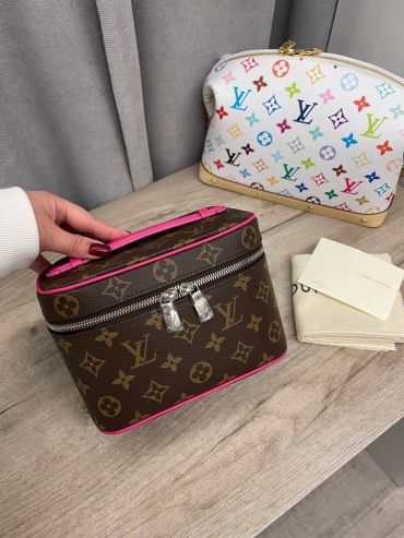Несессер  Nice mini из вощеной канвы Monogram Macassar Louis Vuitton LUX-114839