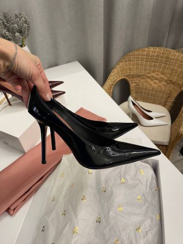 Туфли Amina Muaddi LUX-114849