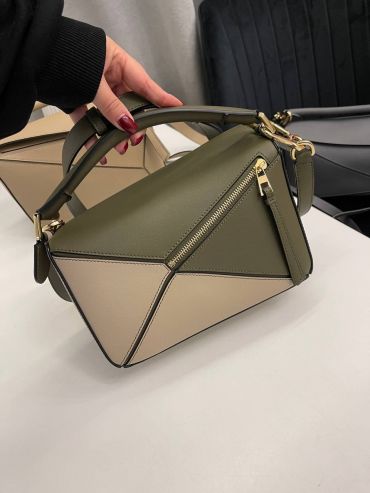 Сумка женская 24 см Loewe LUX-115324