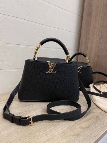 Сумка женская Capucines, 27 см Louis Vuitton LUX-115799