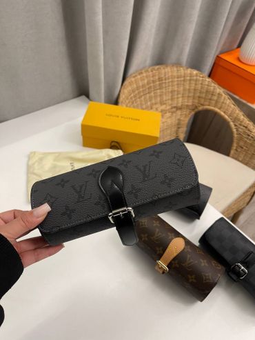 Чехол для хранения и перевозки часов  Louis Vuitton LUX-115788