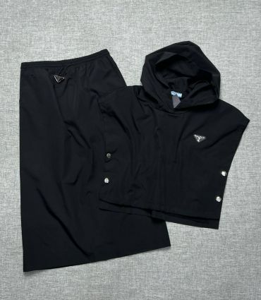 Костюм  Prada LUX-115912