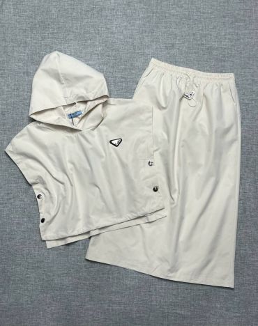 Костюм  Prada LUX-115911