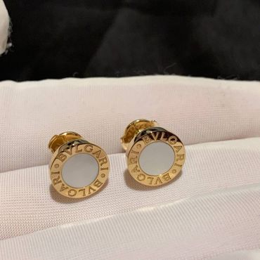 Серьги из розового золота с вставкой из оникса или перламутра Bvlgari LUX-116341