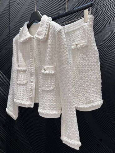 Костюм женский Chanel LUX-117819