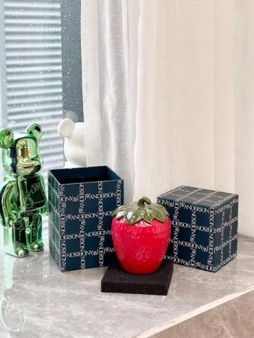  СВЕЧКА: WANDERCON  LUX-117909