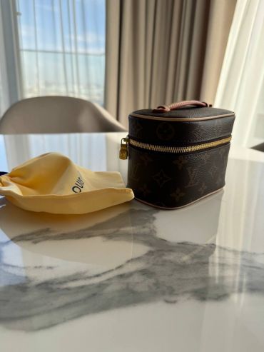 Косметичка Louis Vuitton LUX-117970