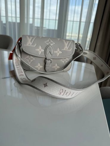  Сумка женская  Louis Vuitton LUX-117971