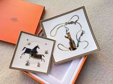 Пара тарелок Hermes LUX-118062