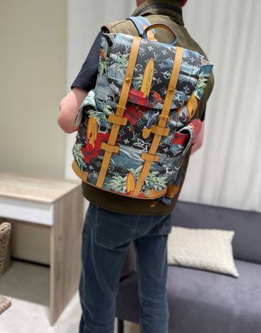 Рюкзак  Louis Vuitton LUX-119256