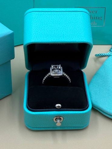 Кольцо Tiffany&Co LUX-120519