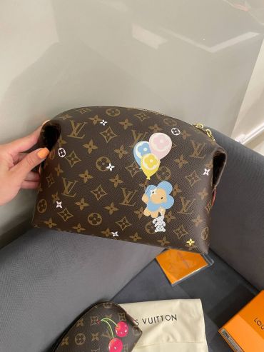 Косметичка Louis Vuitton LUX-120780