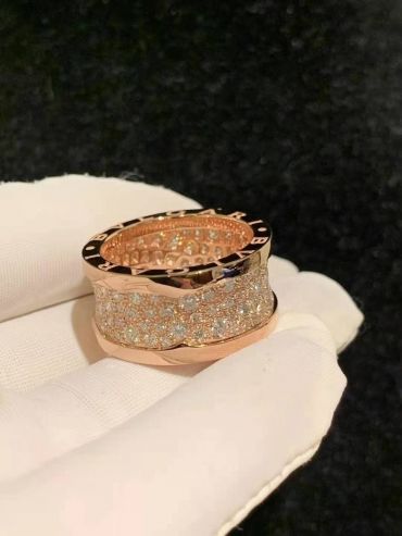 Кольцо Bulgari B.zero1 бриллианты, розовое золото 18к Bvlgari LUX-121020