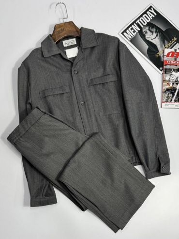 Костюм мужской