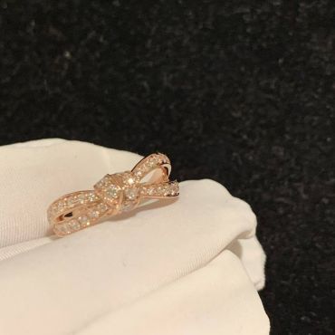 Кольцо  из коллекции Liens Chaumet   LUX-121028