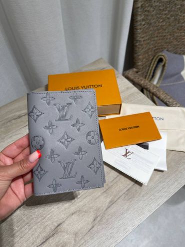 Обложка на паспорт Louis Vuitton LUX-122034