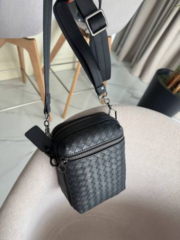 Сумка-слинг Bottega Veneta LUX-122384