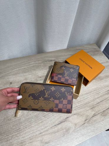 Кошелёк Louis Vuitton LUX-123098