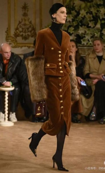 Костюм    LUX-123157