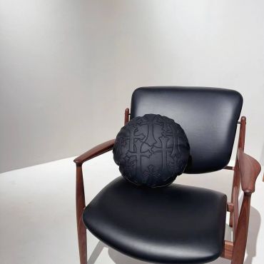 Подушка  CHROME HEARTS LUX-124256