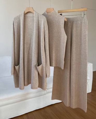 Костюм женский  LUX-124841