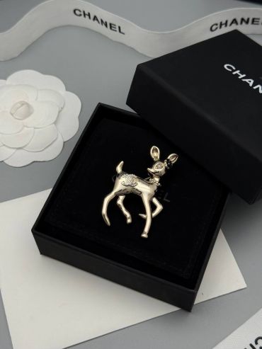 Брошь  Chanel LUX-125527