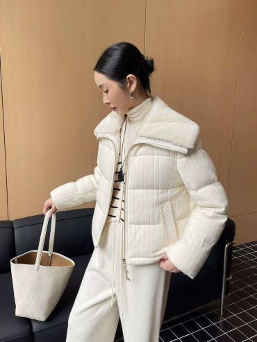  Куртка женская Brunello Cucinelli LUX-126525